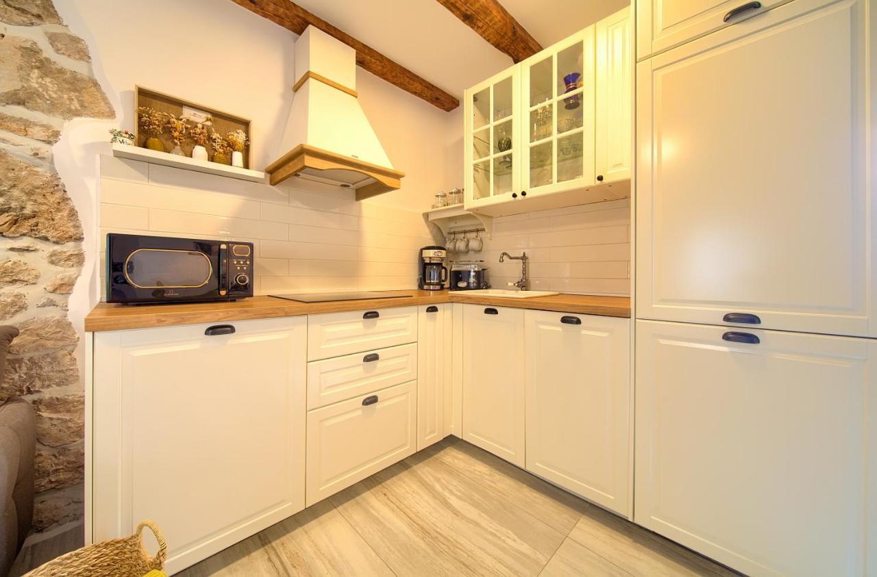 Dume Vrbnik Apartment Exterior photo