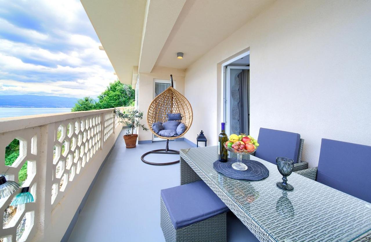 Dume Vrbnik Apartment Exterior photo
